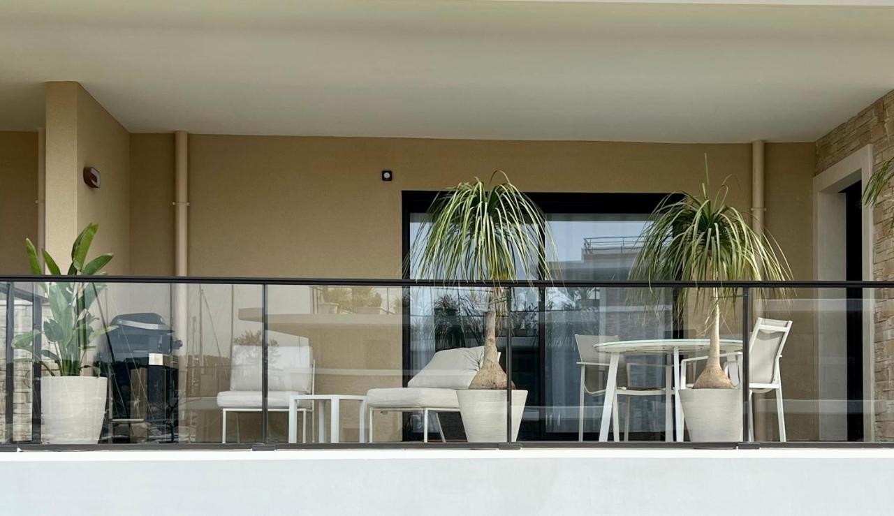 Apartamento L'Apart'83 - T2 Classe 5 Etoiles - Belle Vue Sur La Baie Du Lazaret Saint-Elme Exterior foto